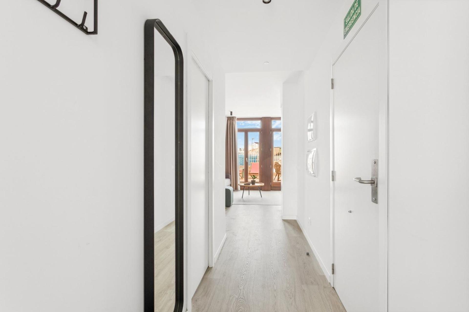 Limehome Valencia Calle De Cadiz الغرفة الصورة
